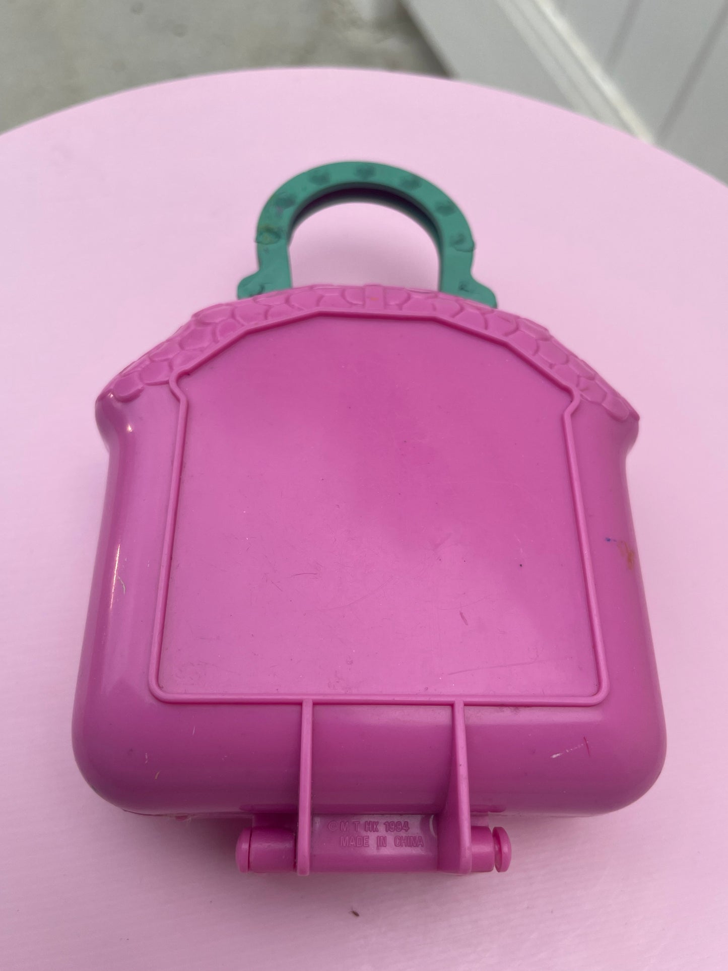 1994 Happy Trails Club Horse Stable with 1 Figure - Polly Pocket - Vintage