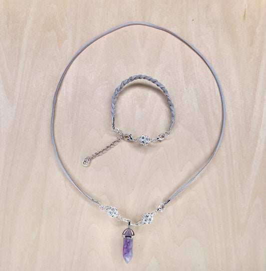 Resin Gem Necklace with Magnetic Jeweled Dragon Egg Closures with Matching Bracelet Set